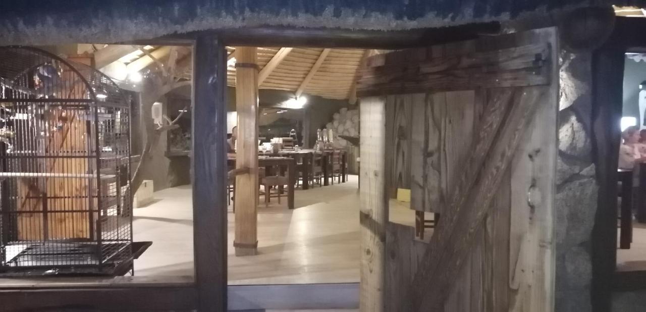 Ondudu Safari Lodge Omaruru Luaran gambar