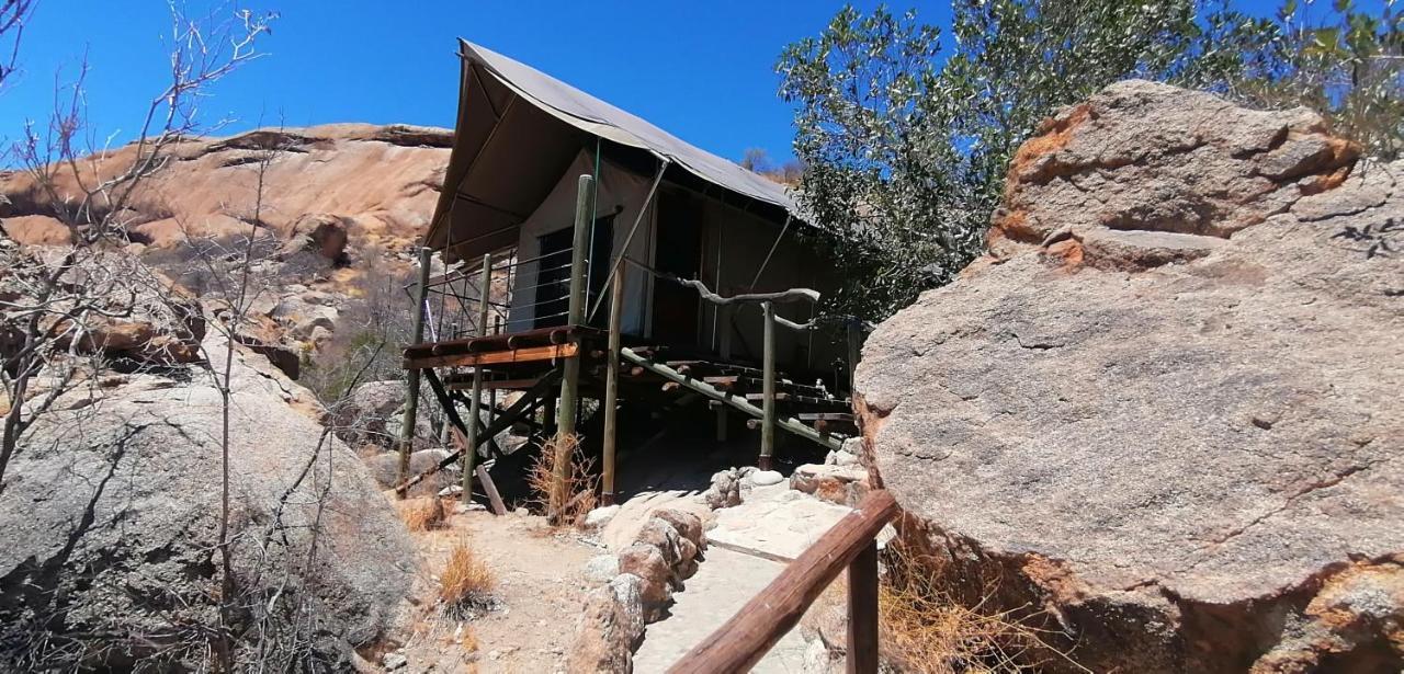 Ondudu Safari Lodge Omaruru Luaran gambar