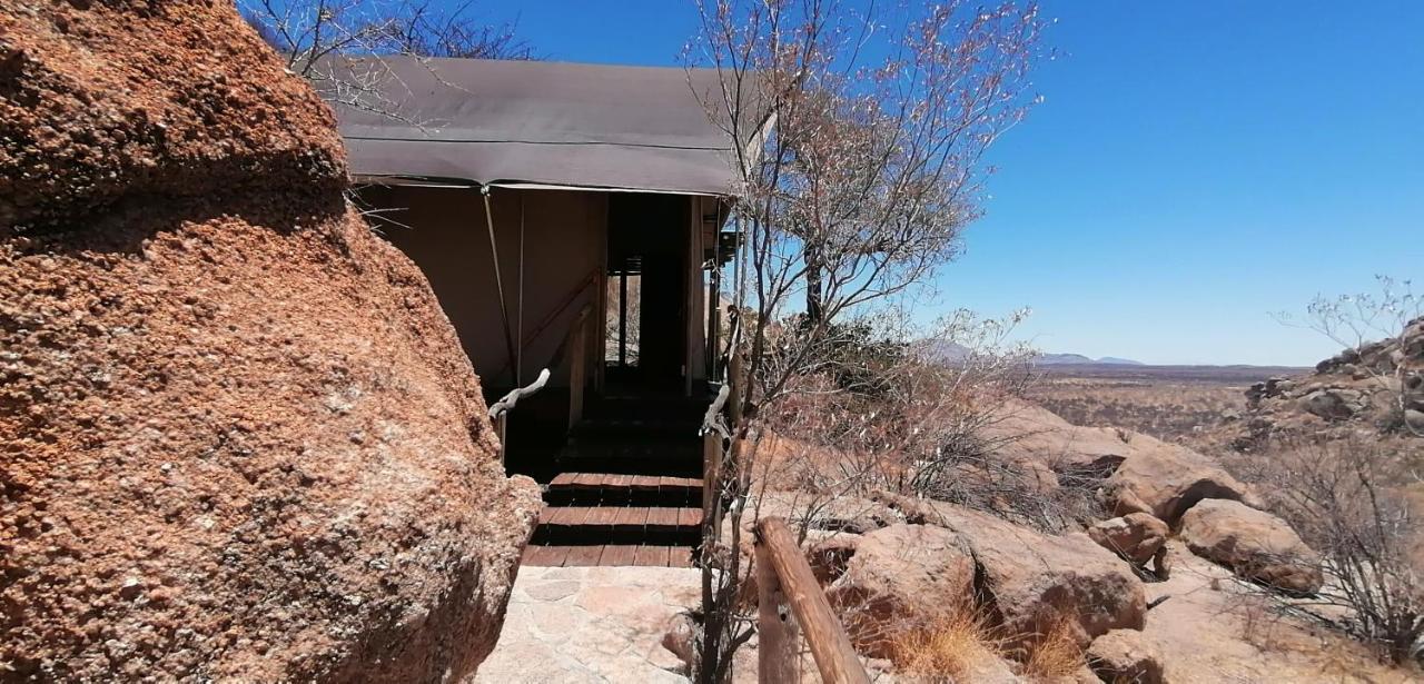 Ondudu Safari Lodge Omaruru Luaran gambar
