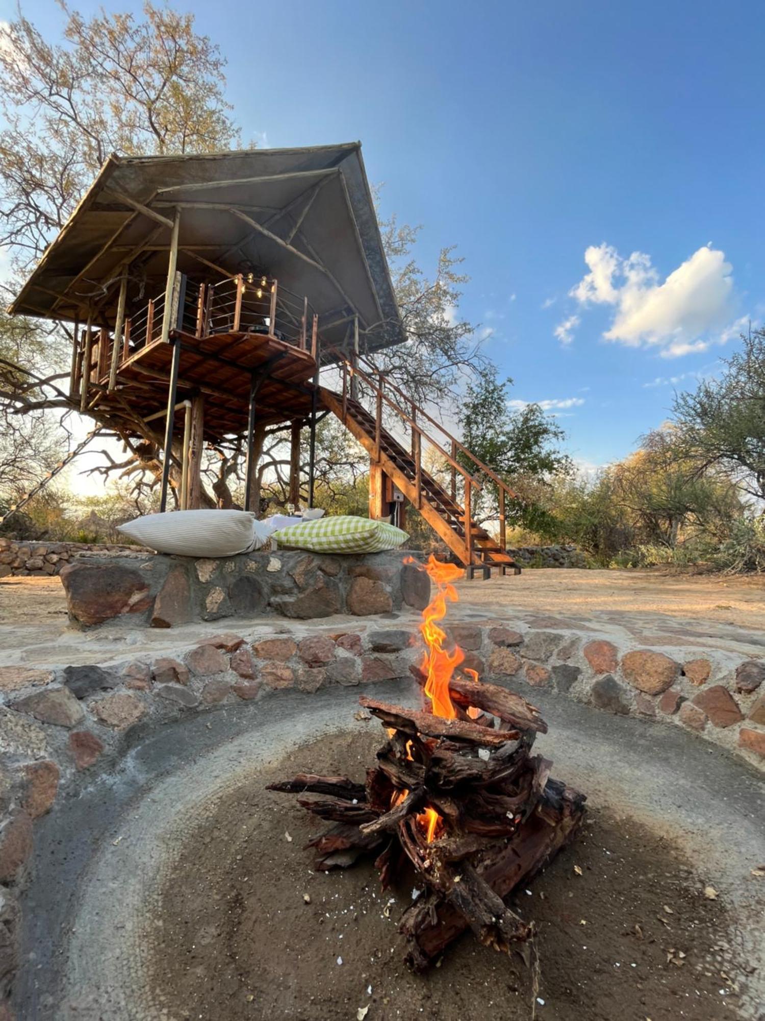 Ondudu Safari Lodge Omaruru Luaran gambar